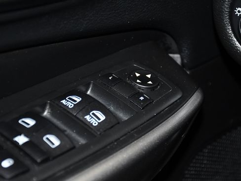 Used 2021 Jeep Cherokee Latitude Lux 80th Anniv w/ Quick Order Package 26U 80TH AWD/4WD image 35