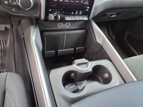 Used 2025 RAM 1500 Big Horn image 11