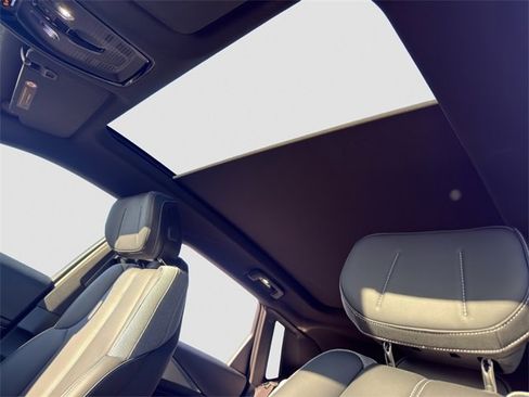 Used 2024 Cadillac Lyriq Tech w/ Driver Assist Package image 26