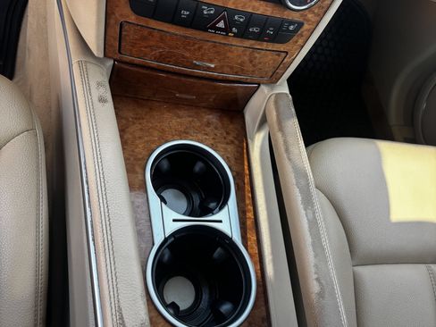 Used 2008 Mercedes-Benz GL 450 4MATIC image 2