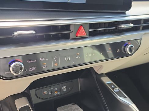 New 2026 Kia Sorento S FWD image 24