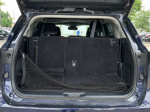 Used 2023 Toyota Highlander XLE FWD image 37