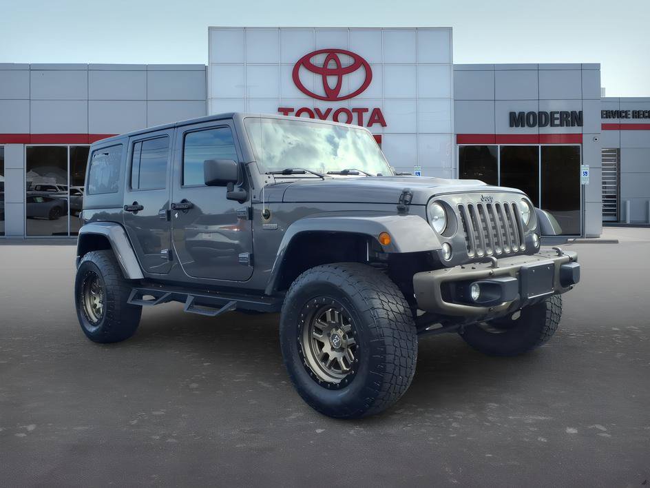Used 2016 Jeep Wrangler Unlimited Sahara AWD/4WD image 7