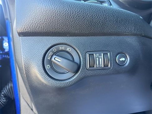 Used 2018 Dodge Challenger SXT w/ Super Sport Group (SS/T) image 17