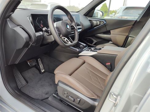 Certified 2025 BMW X3 xDrive30i image 2