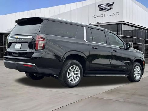 Used 2023 Chevrolet Suburban LT w/ Luxury Package AWD/4WD image 7