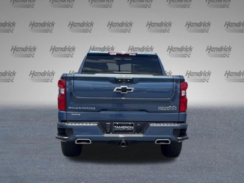 Used 2024 Chevrolet Silverado 1500 High Country w/ Z71 Off-Road Package AWD/4WD image 11