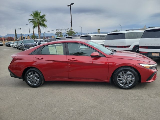 Used 2024 Hyundai Elantra SEL FWD image 27