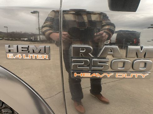 Used 2018 RAM 2500 Power Wagon w/ Leather & Luxury Group image 10