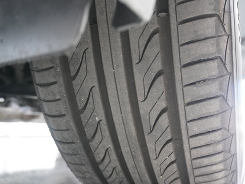 Used 2010 Lincoln MKZ image 26