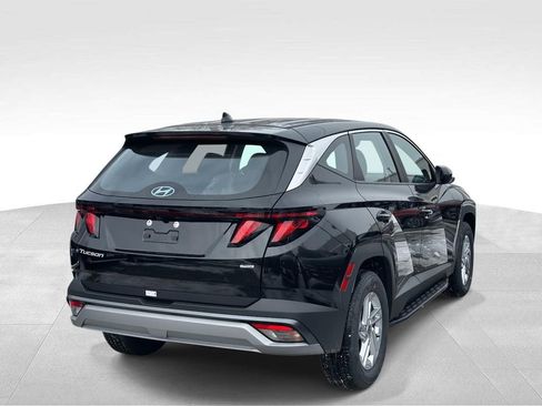 New 2026 Hyundai Tucson SE image 4