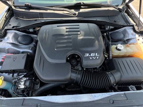 Used 2015 Chrysler 300 S RWD image 20