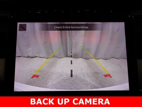 Used 2023 Jeep Grand Cherokee Limited image 25