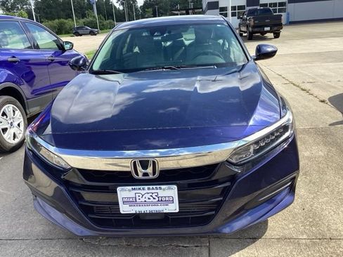 Used 2019 Honda Accord LX image 2