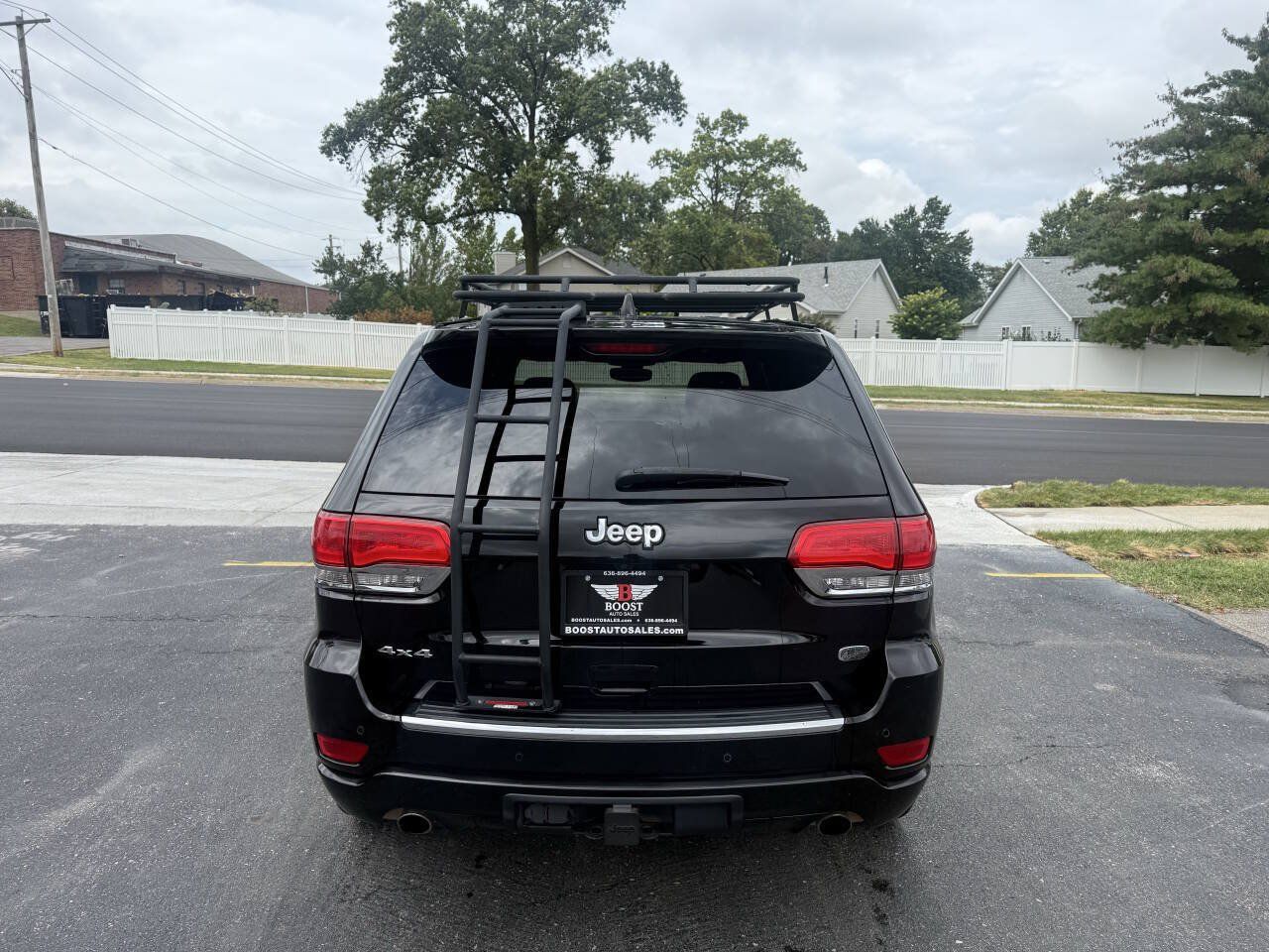 Used 2018 Jeep Grand Cherokee Overland AWD/4WD image 6