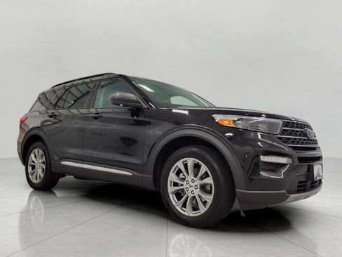 Used 2023 Ford Explorer XLT w/ Equipment Group 202A AWD/4WD image 1