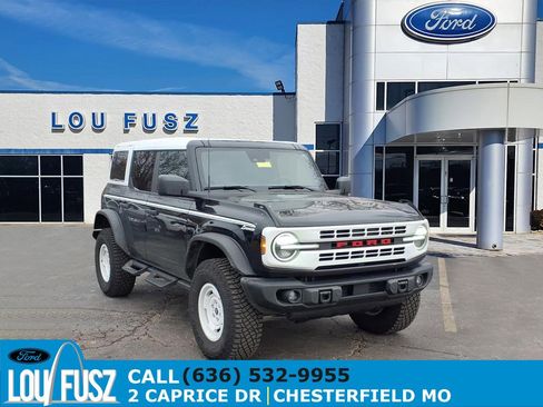 Used 2023 Ford Bronco Heritage Edition image 1