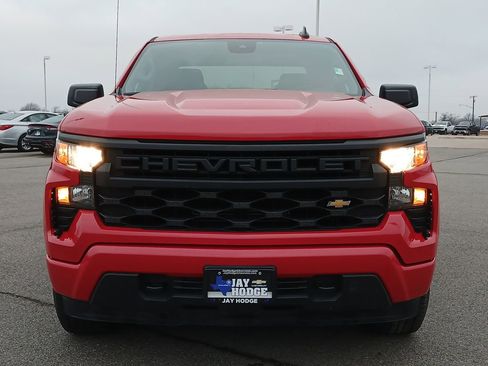Used 2022 Chevrolet Silverado 1500 Custom image 32