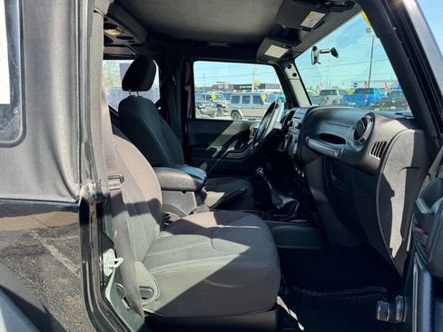 Used 2017 Jeep Wrangler Sport image 57