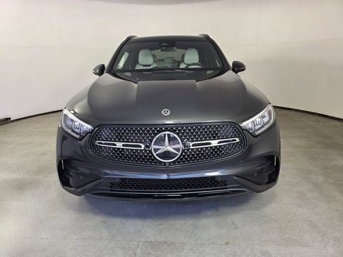 New 2026 Mercedes-Benz GLC 300 image 2