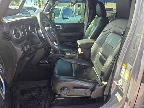 Used 2019 Jeep Wrangler Unlimited Sahara image 12