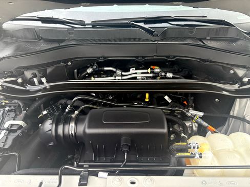 Used 2023 Ford Explorer ST-Line w/ Class IV Trailer Tow Package image 59