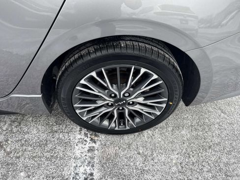 Used 2023 Kia Forte GT-Line image 14