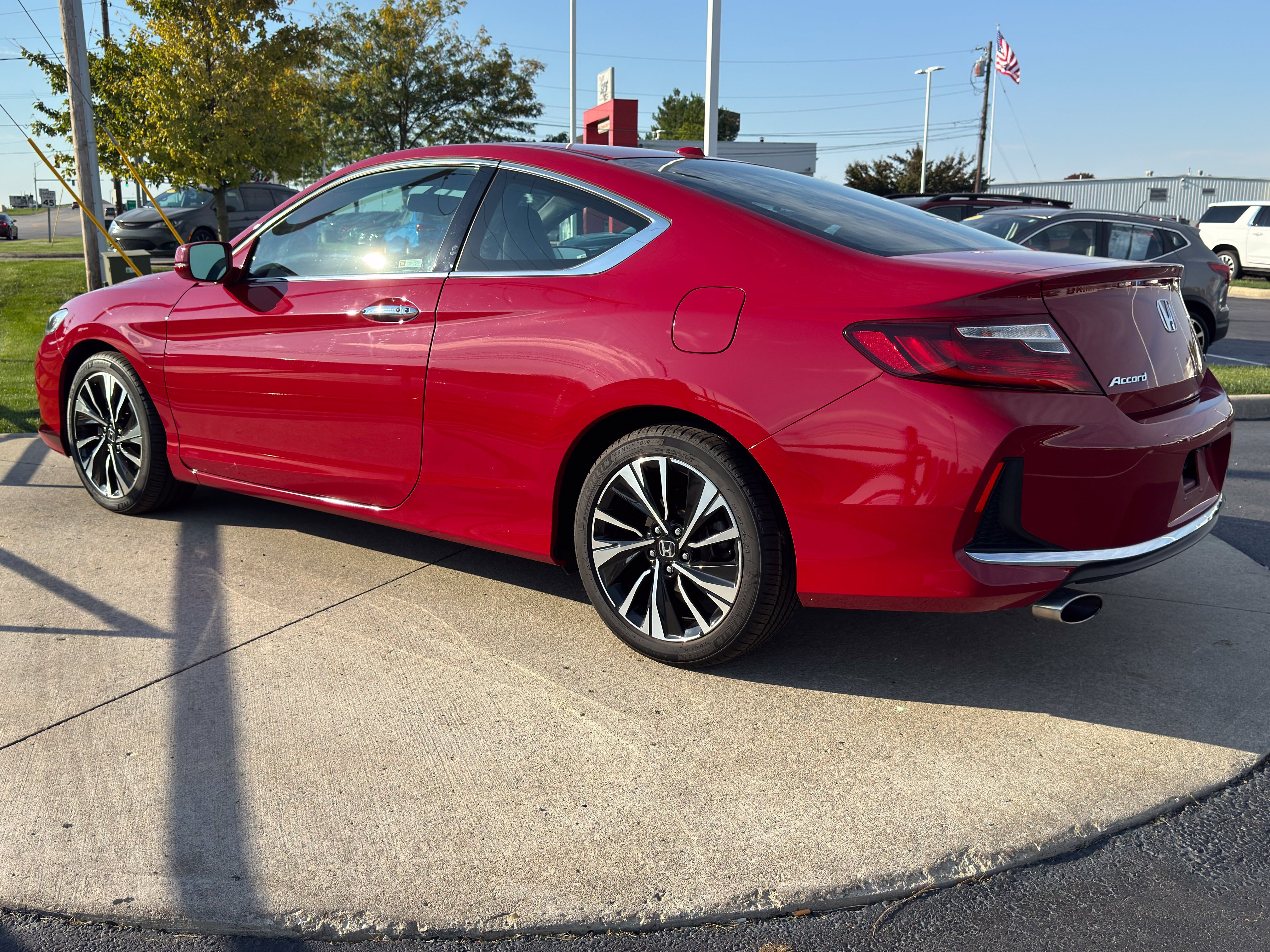 Used 2017 Honda Accord EX-L image 5