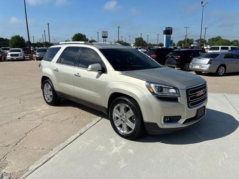Used 2017 GMC Acadia Limited SLT AWD/4WD image 10