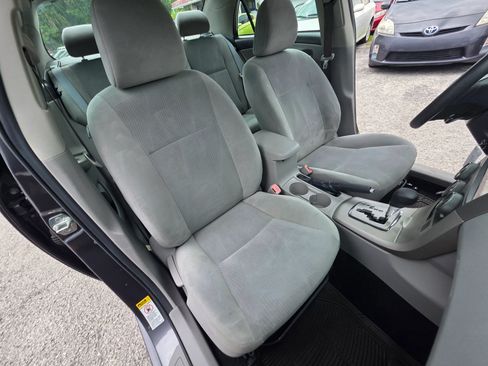 Used 2012 Toyota Corolla LE FWD image 20