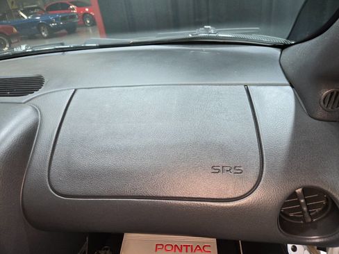 Used 1995 Pontiac Firebird Formula image 62