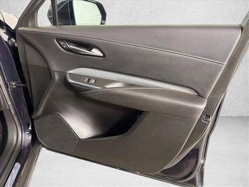 Used 2023 Cadillac XT4 Premium Luxury FWD image 14