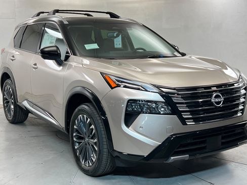 New 2026 Nissan Rogue Platinum w/ Platinum Premium Package AWD/4WD image 7