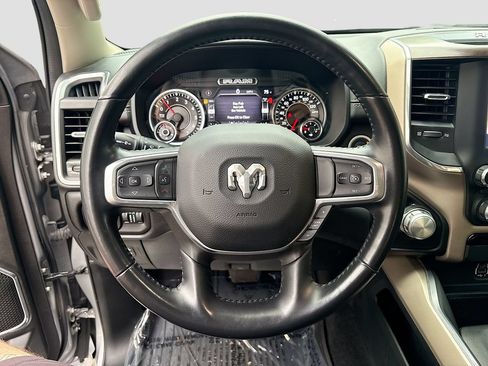 Used 2022 RAM 1500 Laramie AWD/4WD image 11