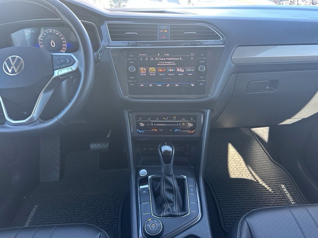 Used 2024 Volkswagen Tiguan SE AWD/4WD image 19