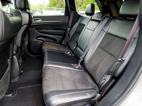 Used 2021 Jeep Grand Cherokee Laredo X AWD/4WD image 28