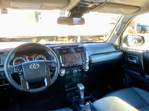 Used 2020 Toyota 4Runner TRD Off-Road Premium image 35