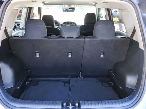 Used 2023 Kia Soul LX w/ Option Group 015 FWD image 25