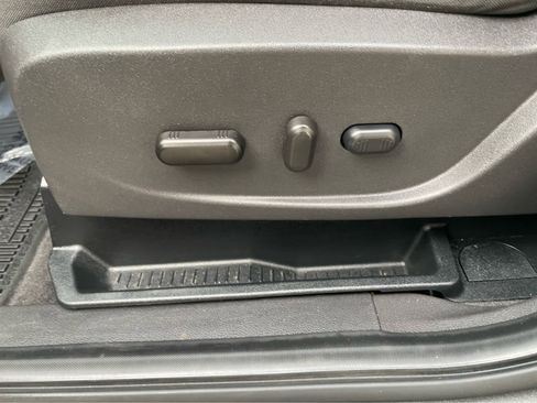 Used 2018 Ford Escape SE w/ Ford Safe & Smart Package image 13