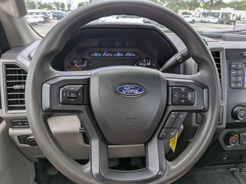 Used 2022 Ford F350 XL w/ Power Equipment Group image 14