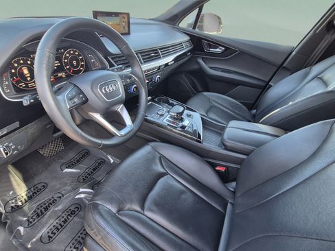 Used 2018 Audi Q7 3.0T Premium Plus w/ Premium Plus Package AWD/4WD image 19