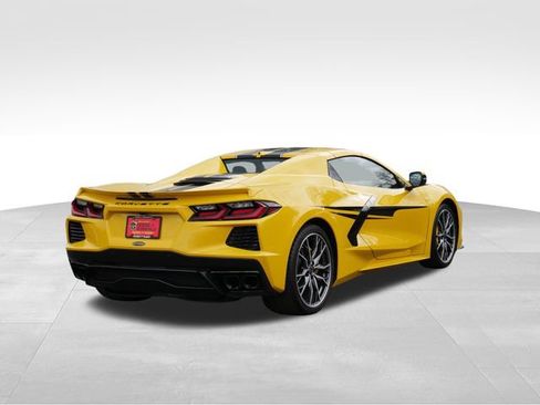Used 2026 Chevrolet Corvette Stingray Convertible w/ Battery Protection Package RWD image 7