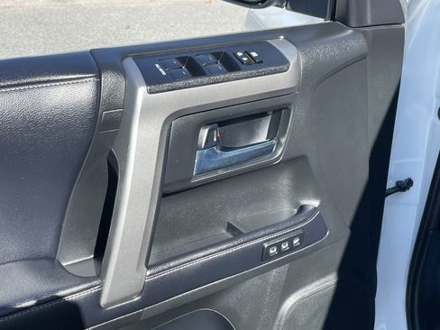 Used 2018 Toyota 4Runner Limited image 13