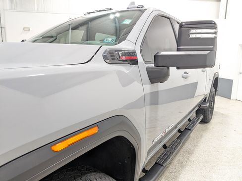 Used 2025 GMC Sierra 3500 AT4 image 7