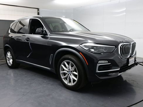Used 2020 BMW X5 xDrive40i w/ Convenience Package image 2