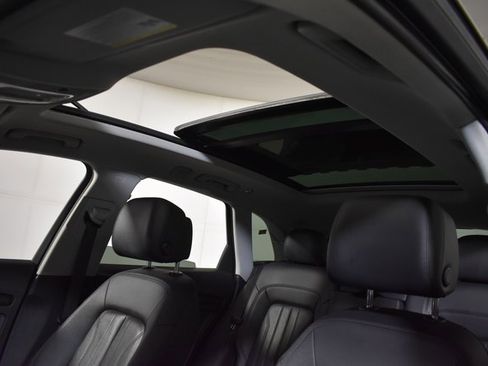 Used 2018 Audi Q5 2.0T Premium Plus w/ Premium Plus Package image 43