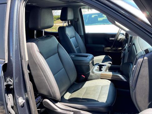 Used 2021 Chevrolet Silverado 1500 LT Trail Boss w/ Convenience Package II image 8