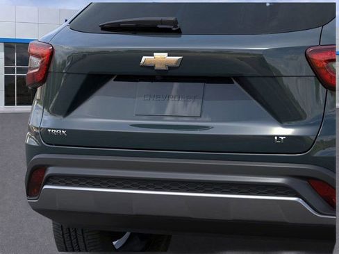 New 2026 Chevrolet Trax LT image 14