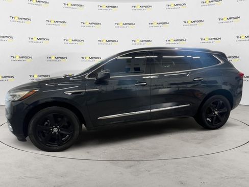 Used 2019 Buick Enclave Essence AWD/4WD image 2