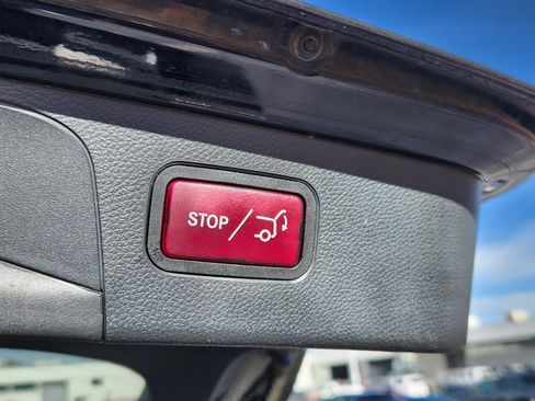 Used 2018 Mercedes-Benz GLC 300 4MATIC image 21